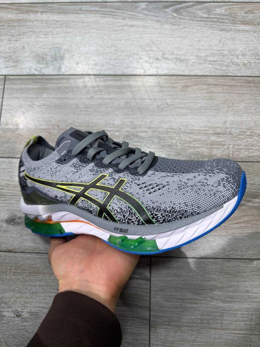 Беговые кроссовки Asics Gel-Kinsei Blast.