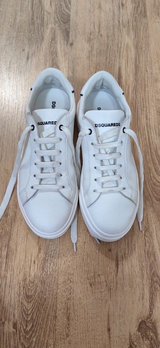 Бели кецове