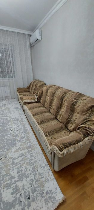 Продается диван в хорошем состоянии