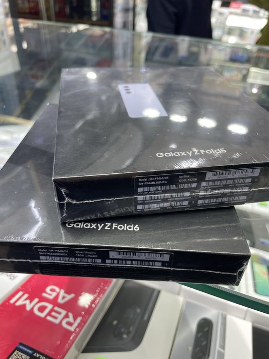 Продаю Fold6 i Fold5 новые 12/256