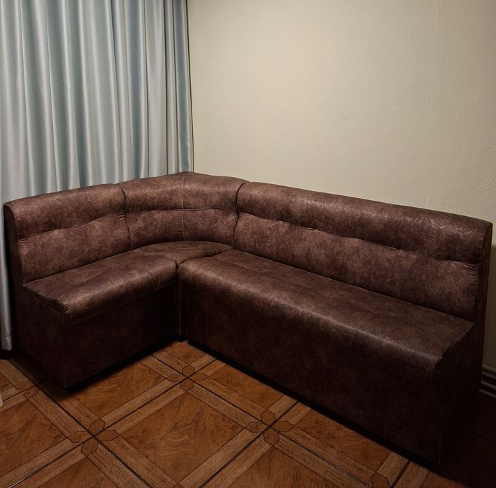 Кухненски ъглов диван