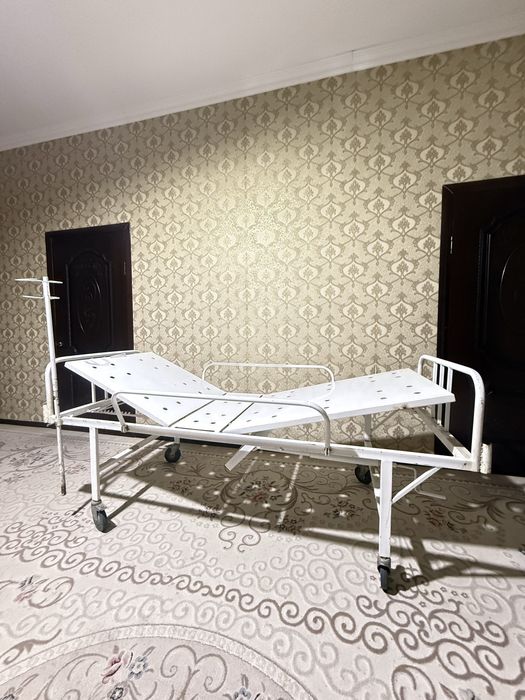 Железные кроват Медицинская + Ортопедический Матрас