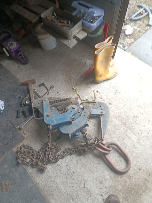 Clești tuburi  trei prindere