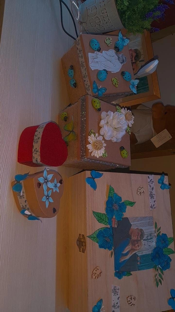 Cutii decorative pentru cadouri/ amintiri și iepurași  l