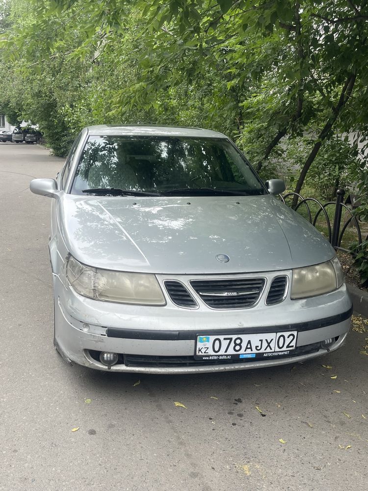 Легковая машина SAAB 9-5, 2003