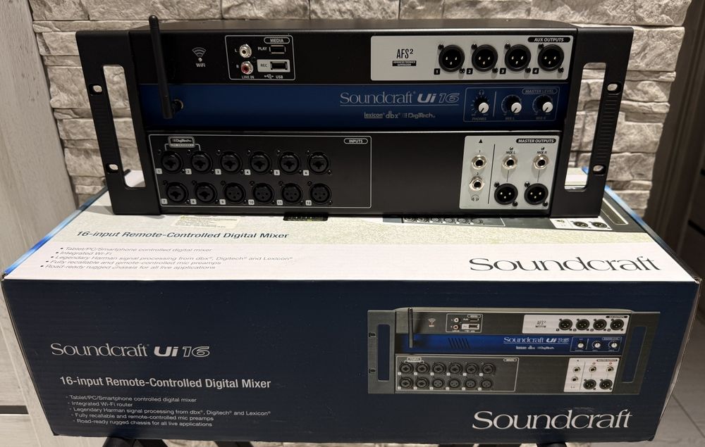 Микшерный пульт Soundcraft Ui-16