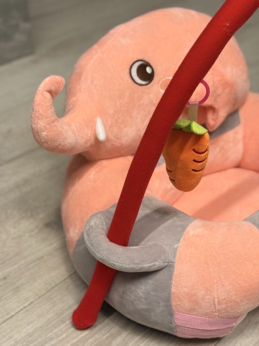 Fotoliu pluș bebeluși Elefant roz-gri cu jucării – stare excelentă