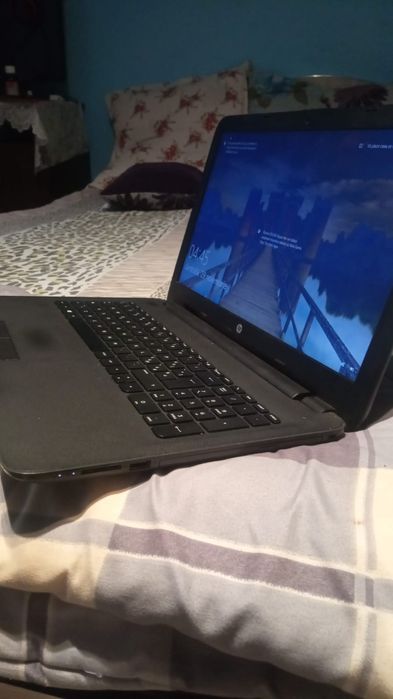 Vând laptop HP hQ Tre 71004