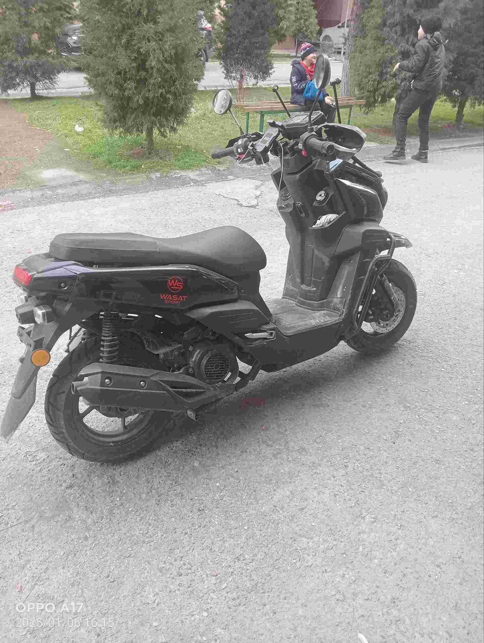 Skuter Tank sotiladi benzinda xolati yaxwi yuriwlari mowni