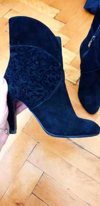 Botine cu toc, elegante