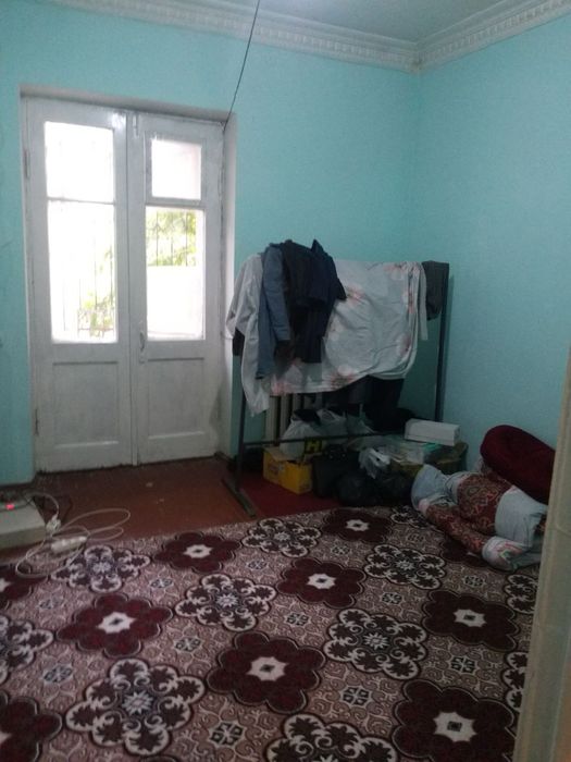 Uy sotiladi 63 kv 2 xona Avisozlar  Alimkent mahalla (dubovoya)