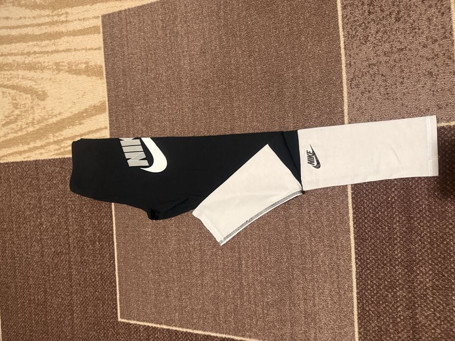 Оригинални дамски спортни дрехи Найк