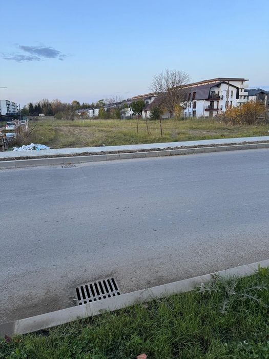 Proprietari vindem 2.811 mp+4.400 mp pe str.Nicolae Labis,Tractoru 7