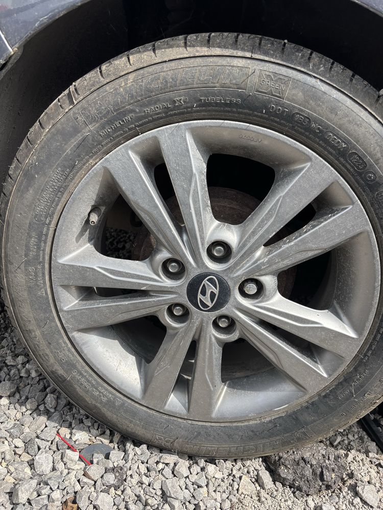 Hyundai Elantra 2.0 MPI на части