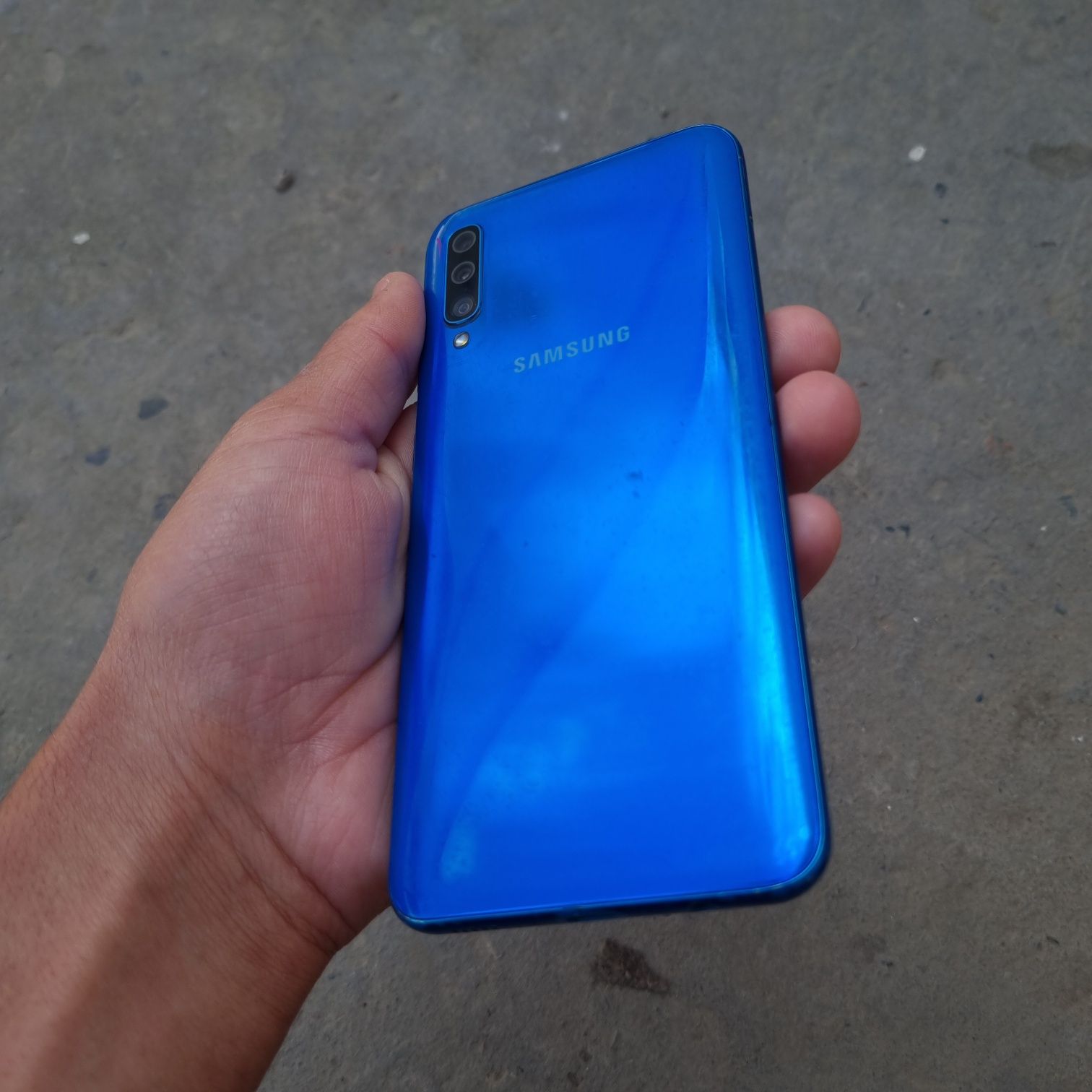 Samsung Galaxy A50 sotiladi