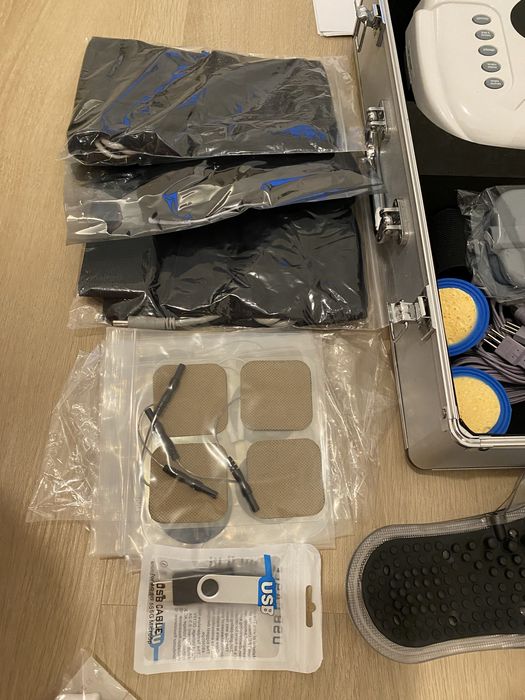Dispozitiv de masaj pentru Fizioterapie Tens-D50