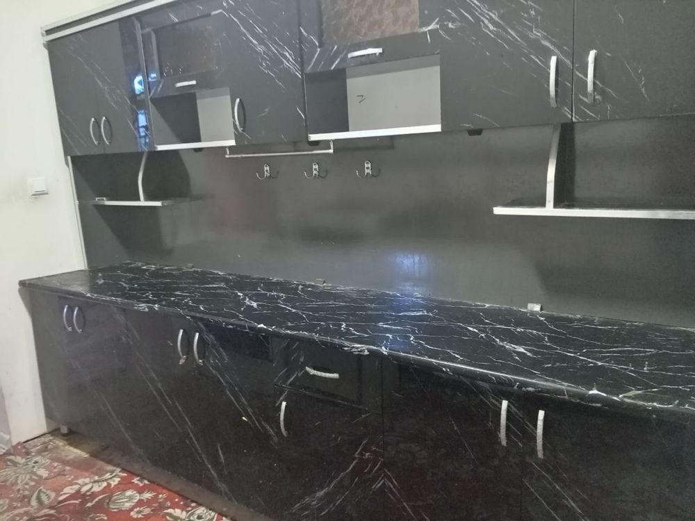 Уй сотилади ҳамма шароитлари бор.