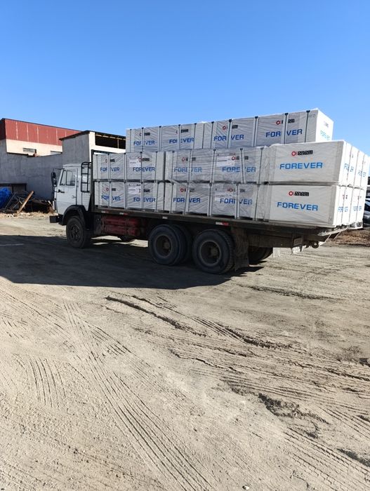 Камаз универсал пилита ташишга мосланган.