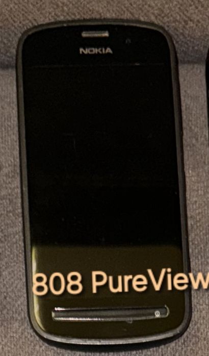 Nokia 808 PureView