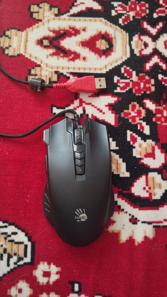 Продам мышку A4Tech Bloody V9M