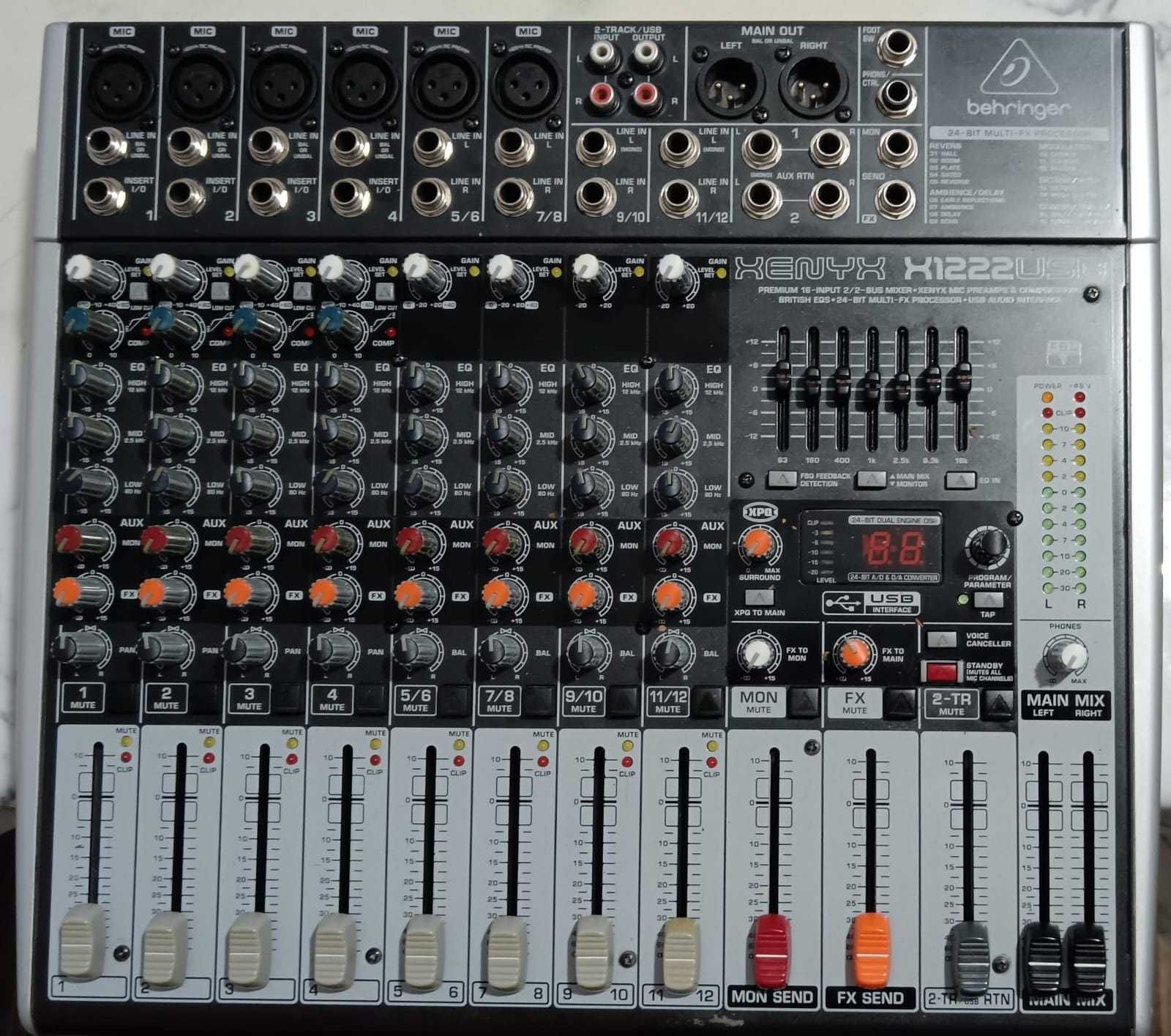 Микшерный пульт Behringer Xenyx X1222USB!