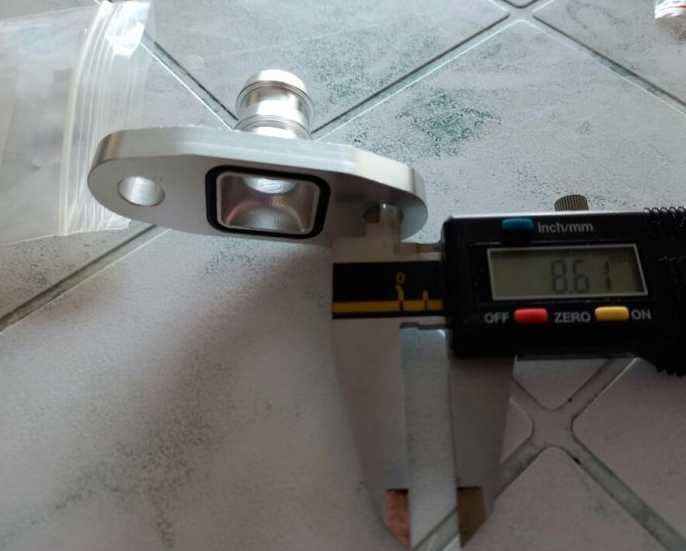 Алуминиев фланец за оттичане маслото на турбото HX35w,GT3582,GT28,T3T4