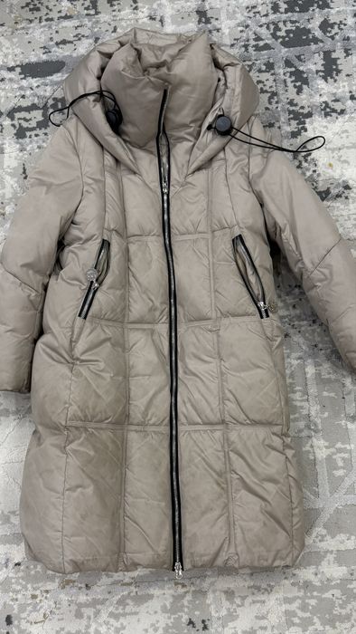 Продам пуховик зимний на девочку