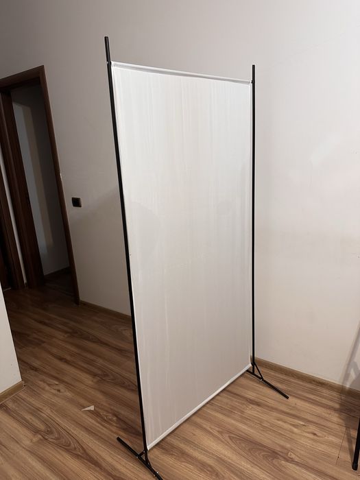 Paravan de camera cu 2 panouri negre mari/ 2 panouri mici albe