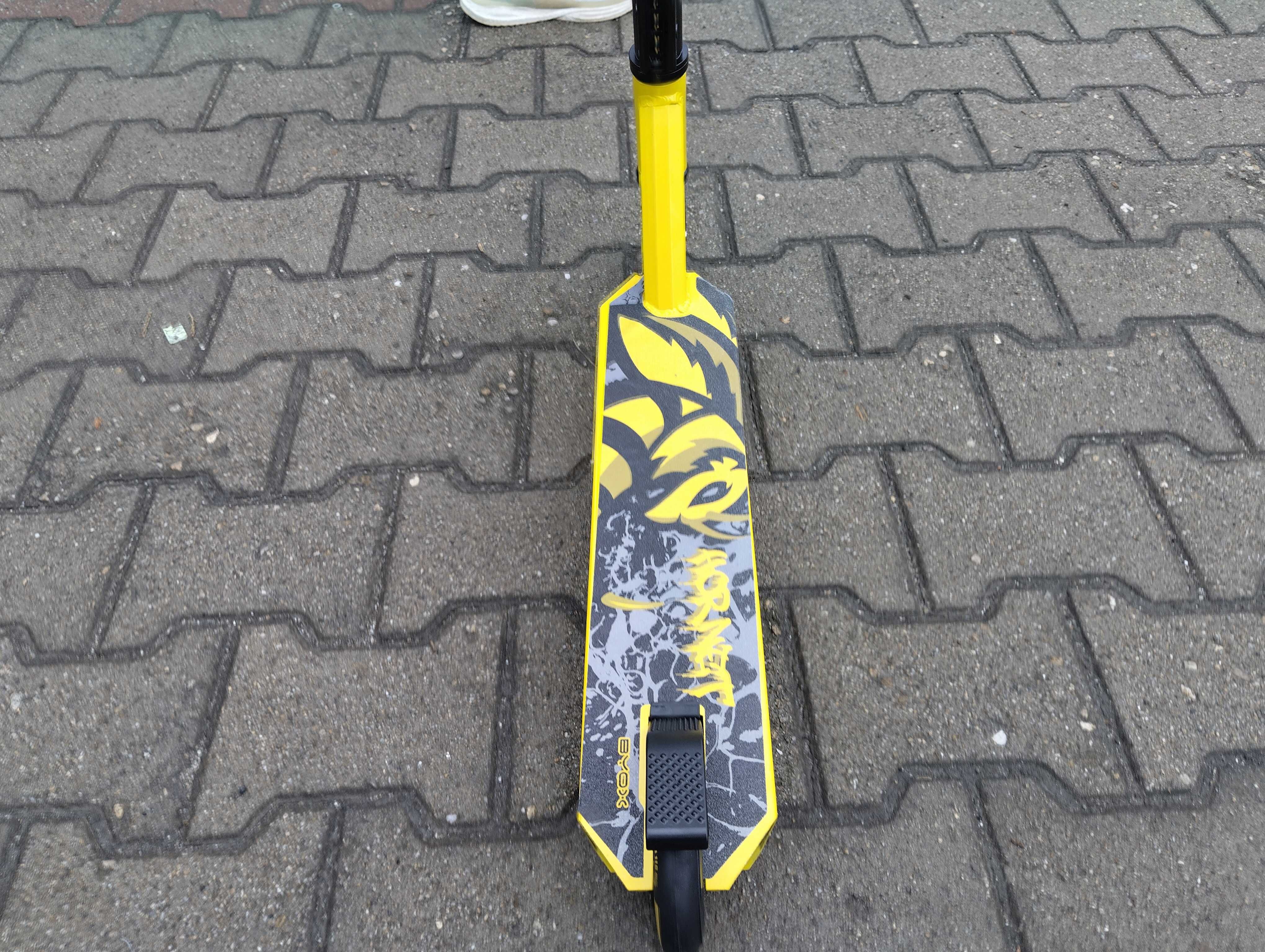 BYOX Детска тротинетка stunt HORNET