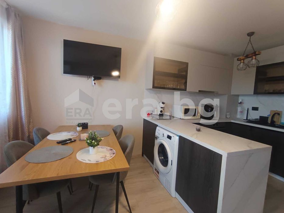 Продава се Тристаен апартамент в Варна, Погреби - 87 кв.м за 1816 €/кв.м - Снимка #1