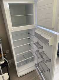 Холодильник Атлант, почти новый
