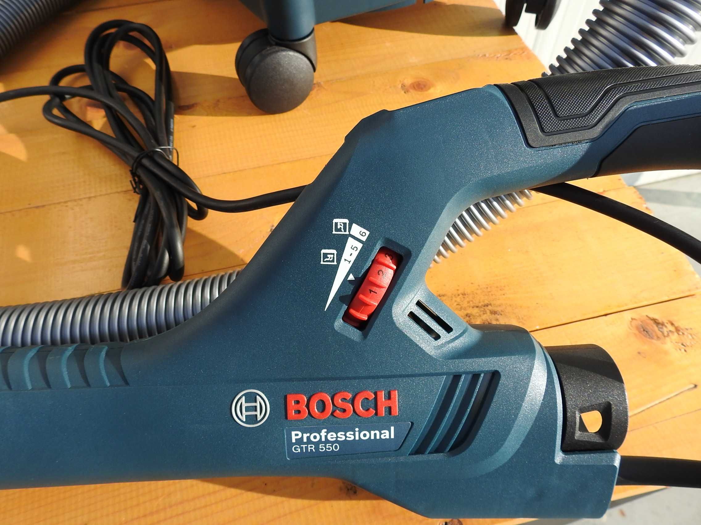 Aspirator bosch gas 25 +slefuitor glet bosch gtr 550