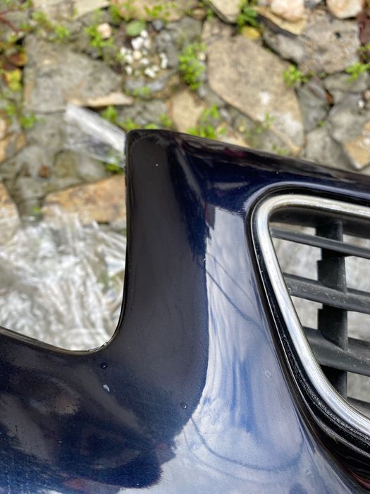 Продавам предна броня за Audi A3 8L Ауди А3 8л цвят LZ5L