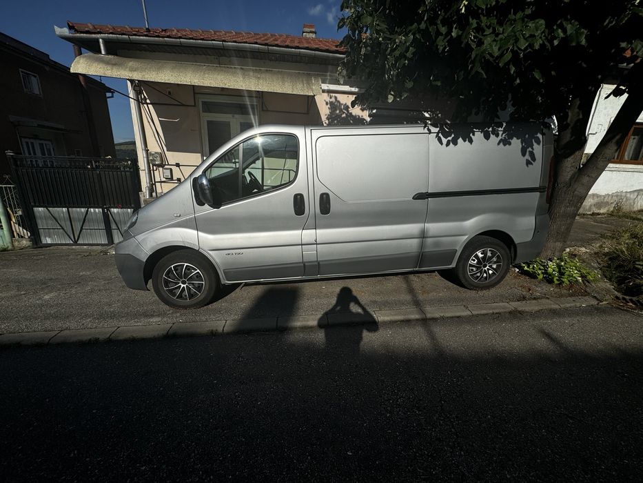 Duba Renault Trafic LL29 DCI 150 - 2009 - 58,000km