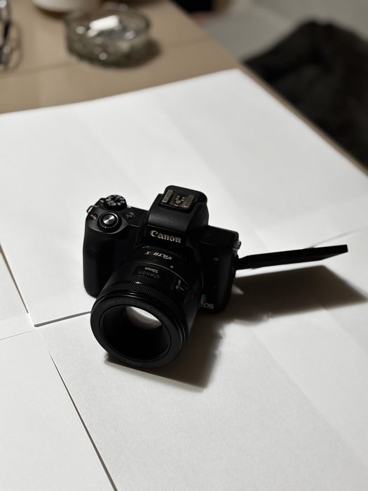 Canon M50 full box +obiectiv +adaptor