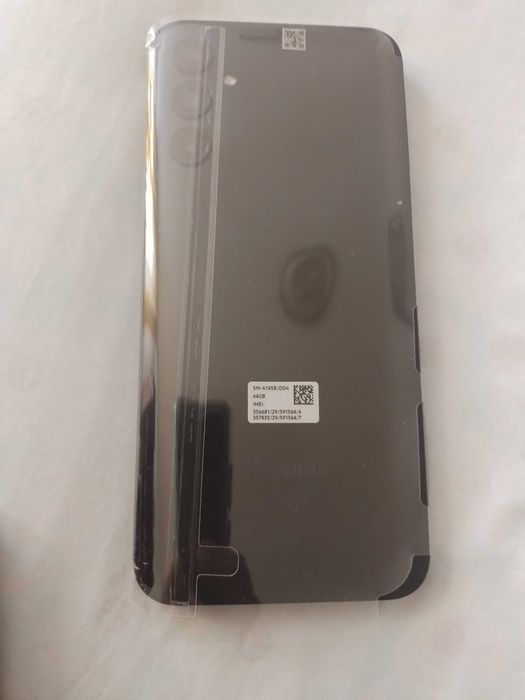 Vând  samsung a  14. Ca nou la cutie. Arata Impecabil