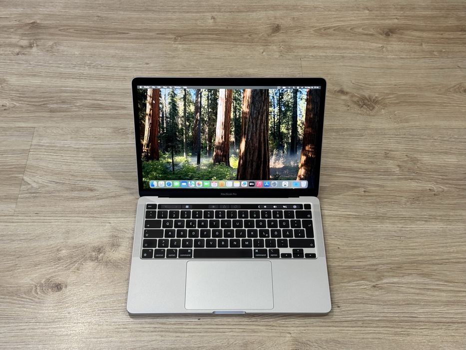 Като Нов 13.3'Macbook Pro M1/8GB Ram/256GB SSD