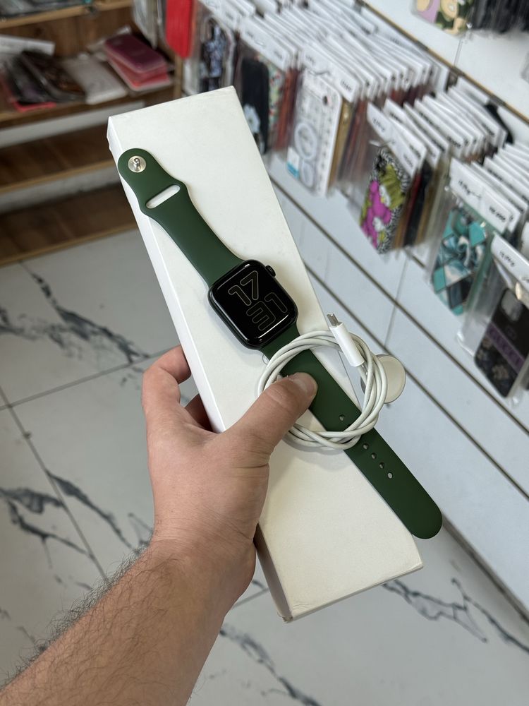 Apple watch 7/45mm 95%yomkost Green