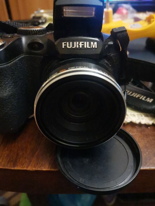 Фотоапарат Fuji film Fine pix S 1600