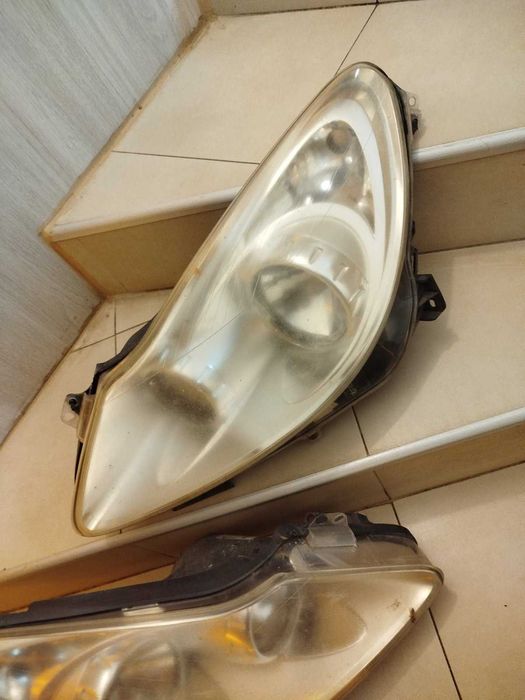 Фарове за Опел Корса Д