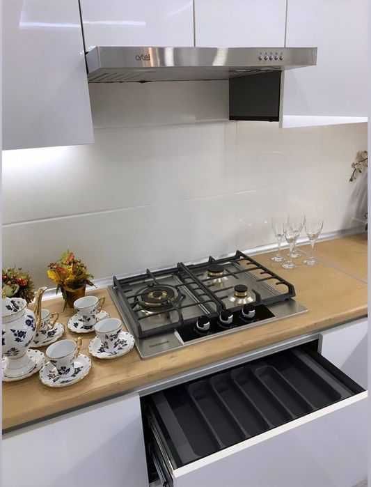 Срочно!! Шикарная 2х комнатная кв в центре города Новомосковская