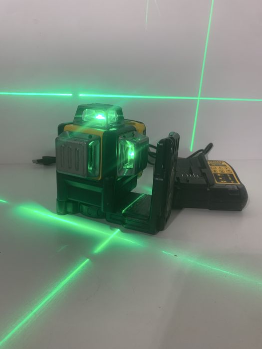 Dewalt DCE 089G laser cu lumina verde