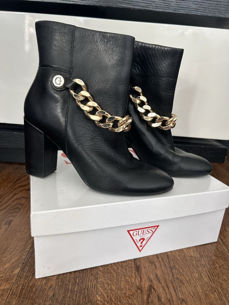 Дамски боти Guess