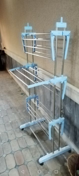 Срочно продаётся Сушилка для белья многоуровневая на колёсиках