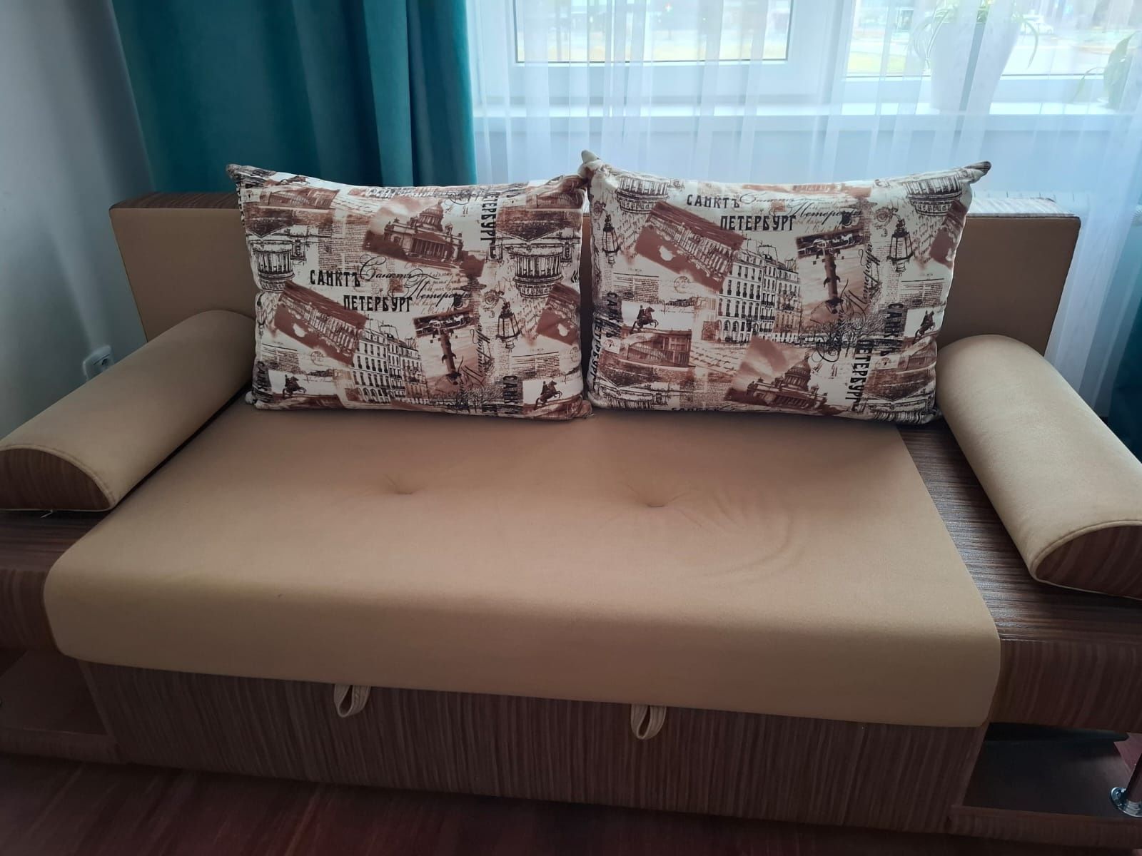 Продам диван хороший