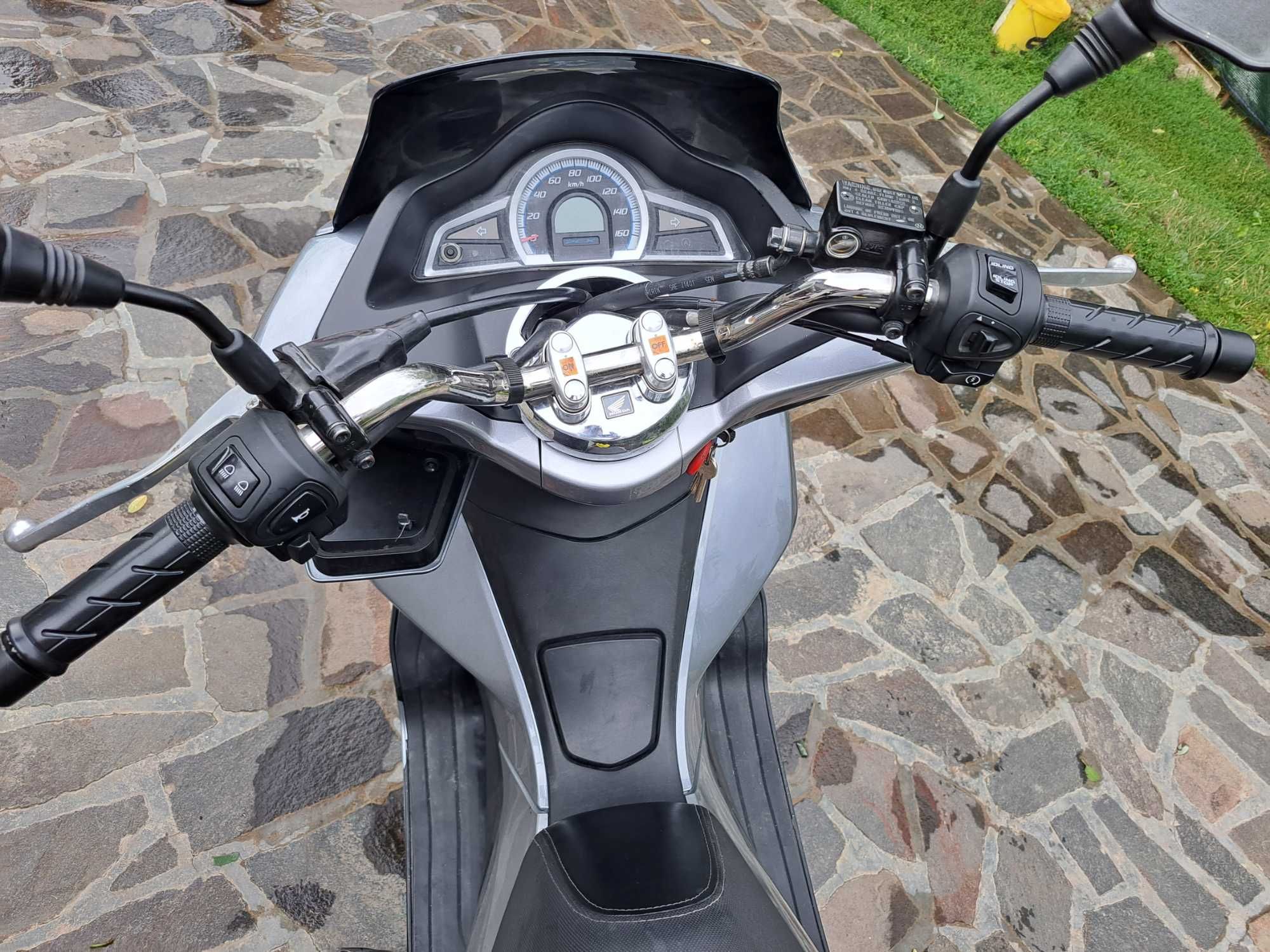 Honda pcx de 125cc 2016 full led start stop