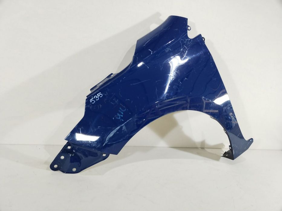 Aripa stanga fata Toyota Corolla, 2013, 2014, 2015, 2016, 2017, 2018.