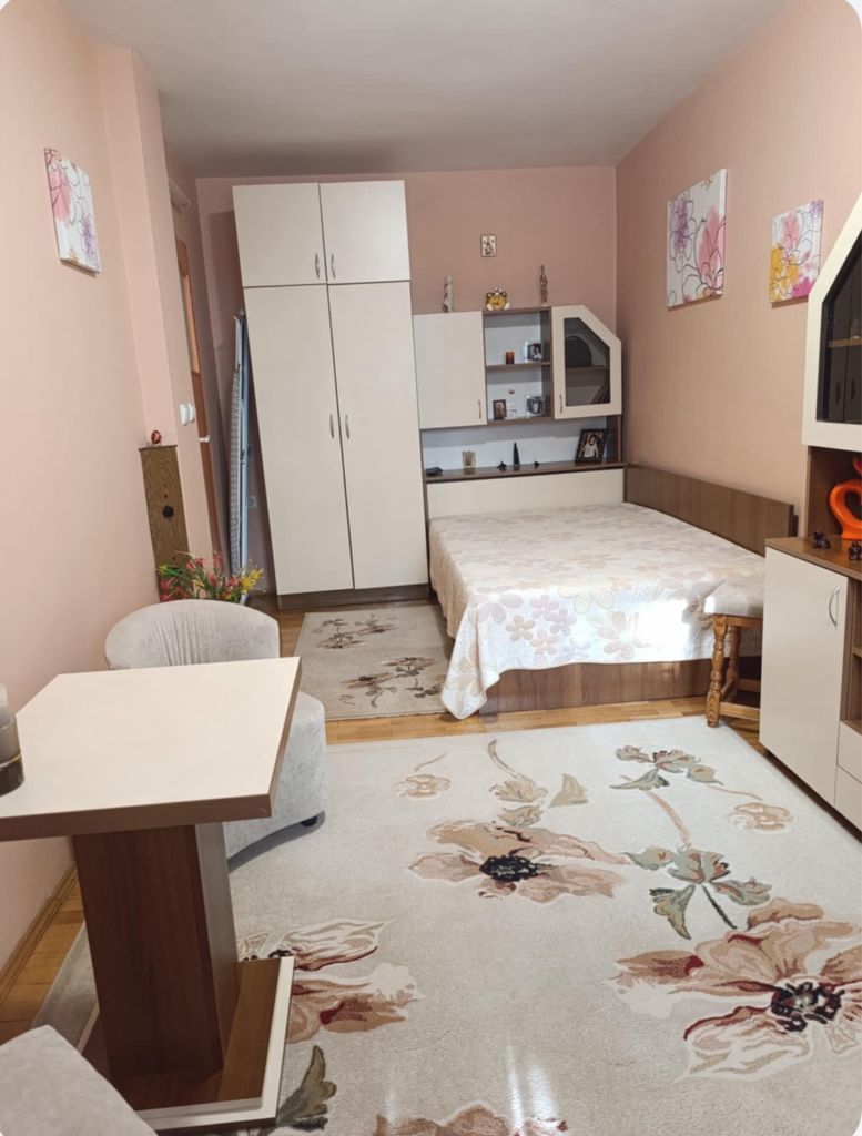 Продава се Тристаен апартамент в Варна, Базар Левски - 75 кв.м за 3467 €/кв.м - Снимка #9