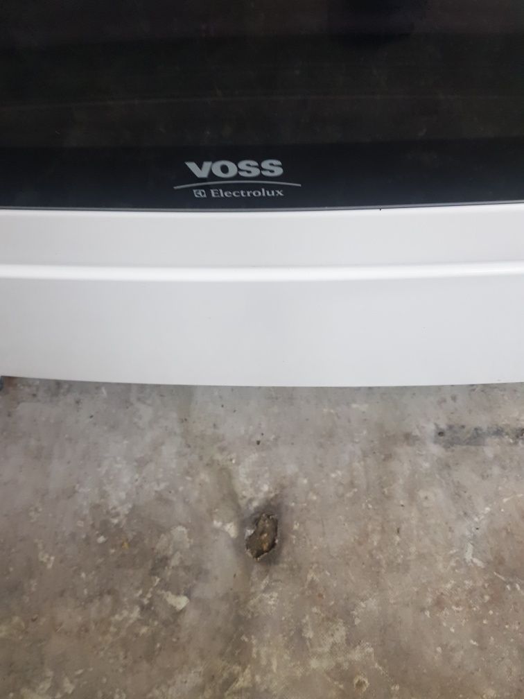Свободно стояща печка VOSS/Electrolux