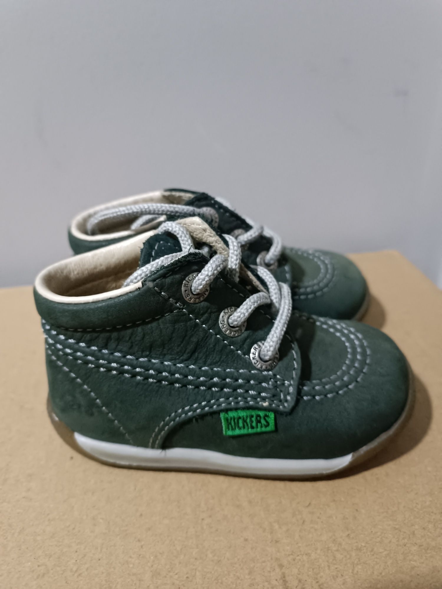 Бебешки обувки Kickers
